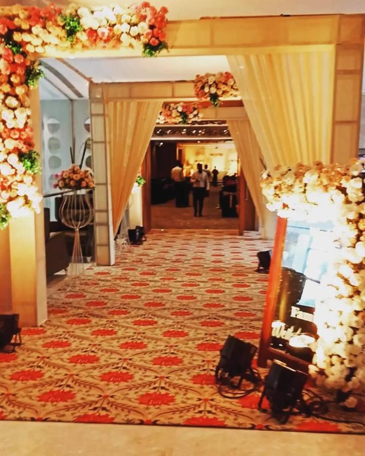 ホテル Courtyard By Marriott ナーシク エクステリア 写真
