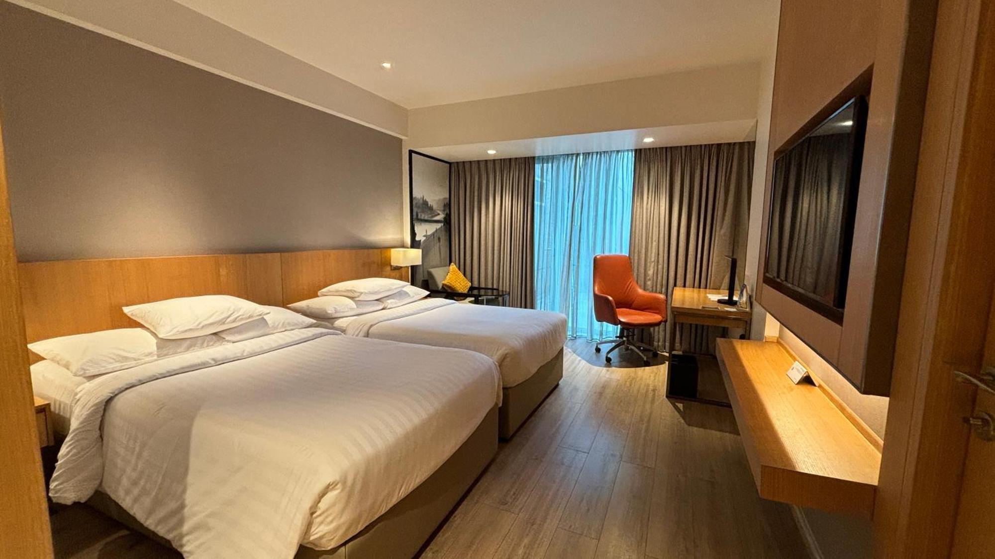 ホテル Courtyard By Marriott ナーシク エクステリア 写真