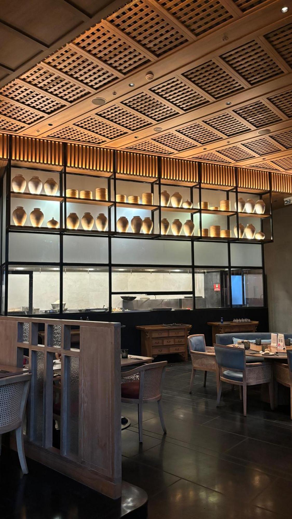 ホテル Courtyard By Marriott ナーシク エクステリア 写真
