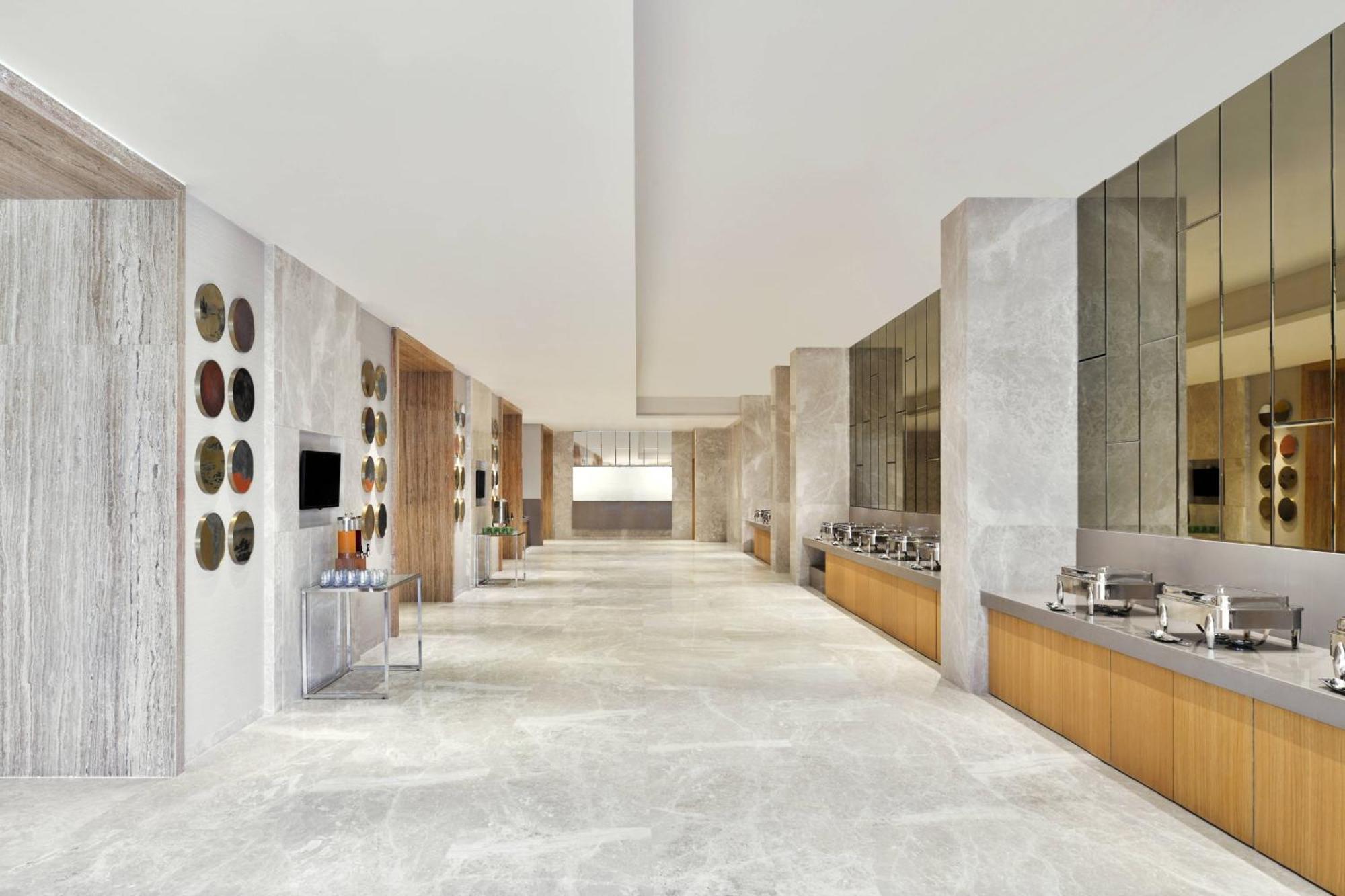 ホテル Courtyard By Marriott ナーシク エクステリア 写真